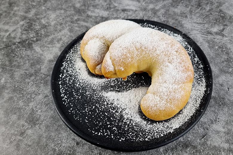Gefülltes Kipferl
