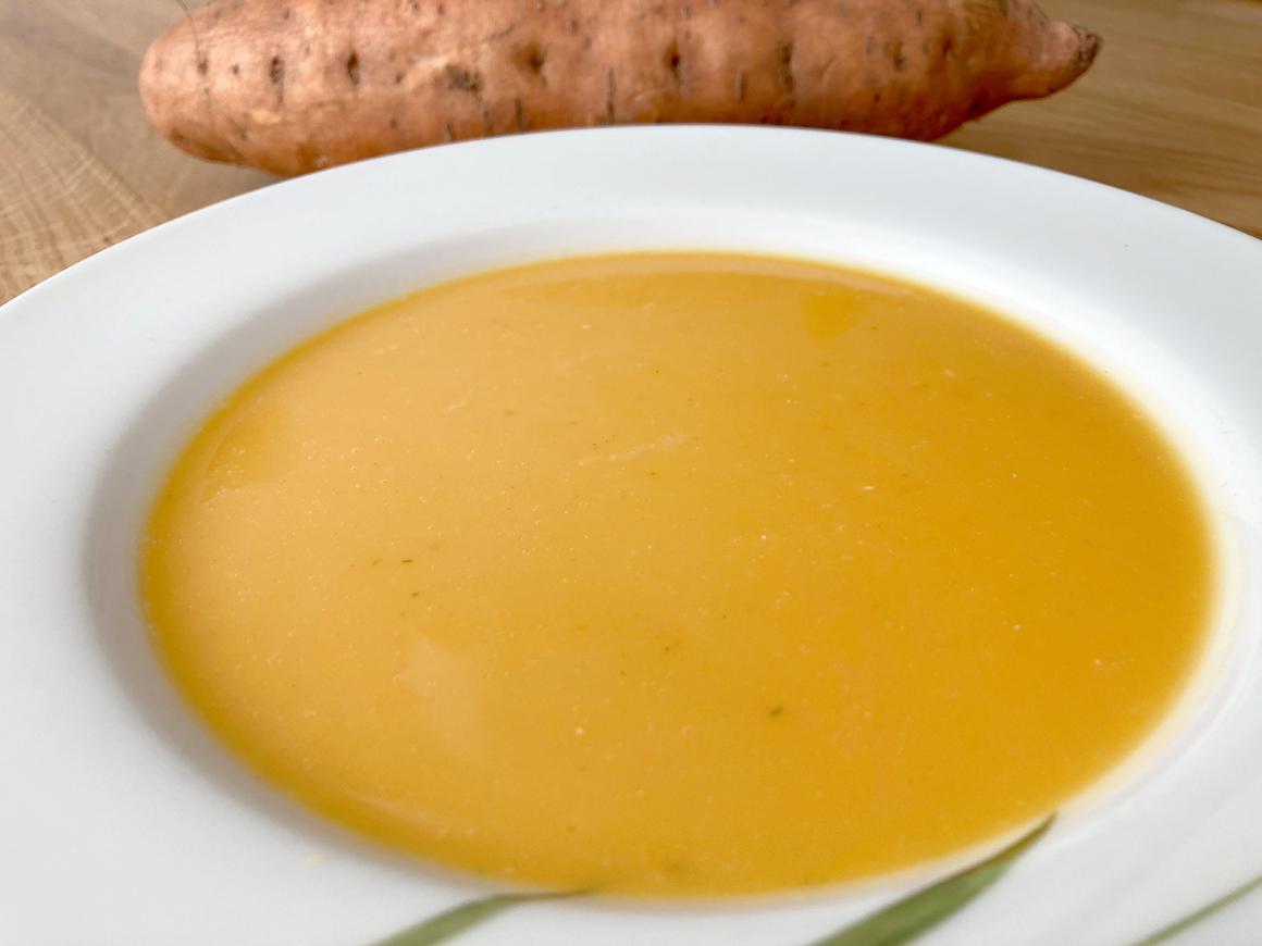Süsskartoffel-Kokossuppe