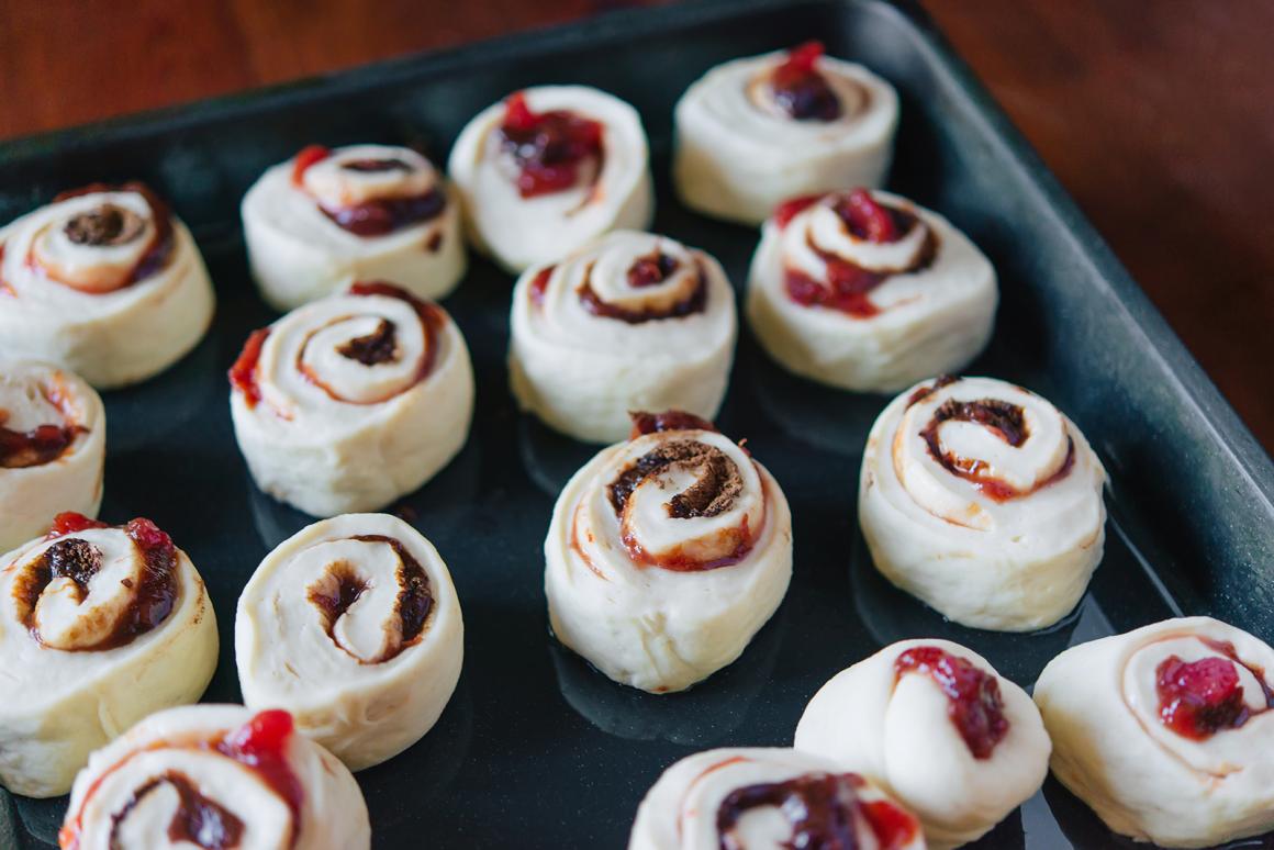 Cranberry-Schoko-Zimtschnecken