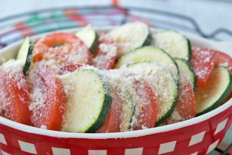 Überbackene Zucchetti mit Tomaten