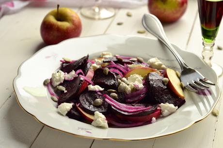 Randensalat mit Apfel