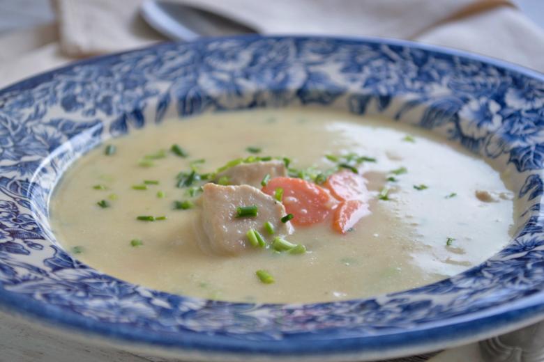 Kartoffel-Poulet Suppe