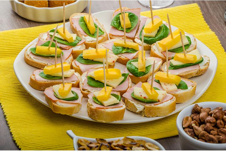 Käse-Schinken-Canapese