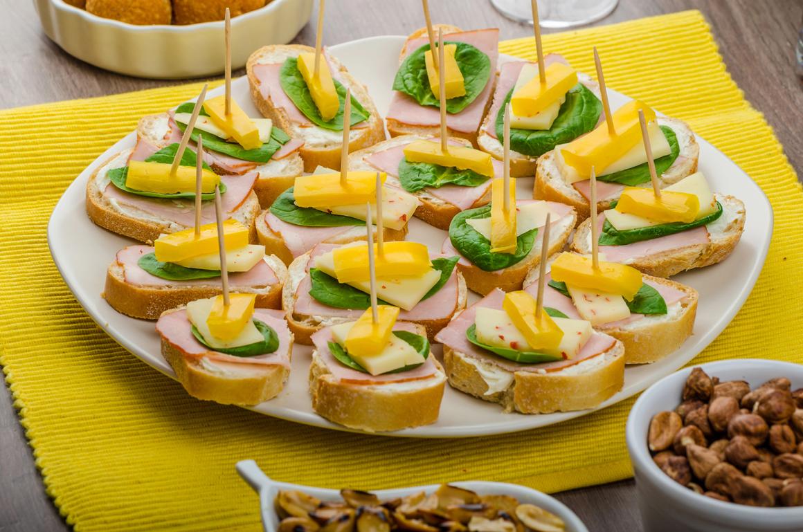 Käse-Schinken-Canapese