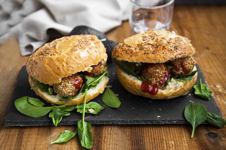Veganer Falafel-Burger