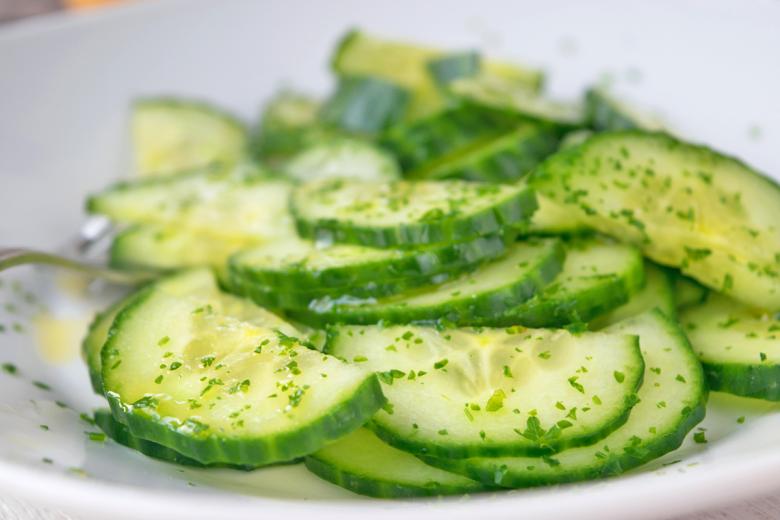 Indonesischer Gurkensalat
