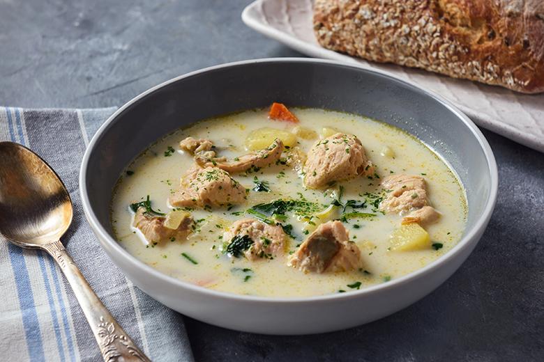 Gemüsecremesuppe mit Lachs