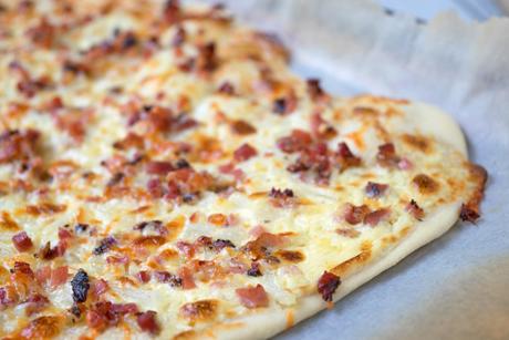 Flammkuchen nach Elsässer Art