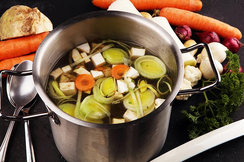 Gemüsebouillon Grundrezept