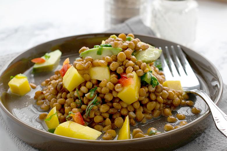 Linsen Salat mit Mango