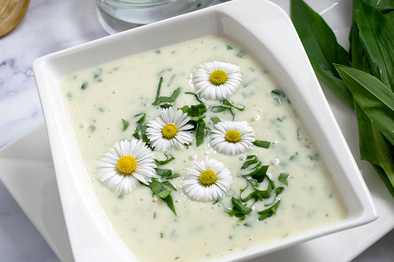 Wildkräutersuppe