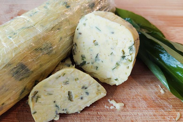 Curry-Bärlauchbutter