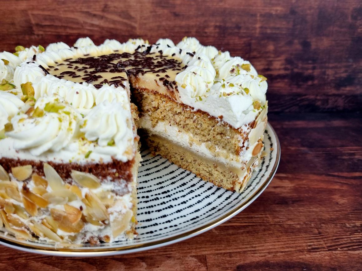 Marzipan-Eierlikör-Torte