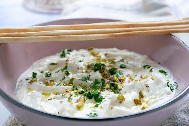 Labneh mit Pistazien