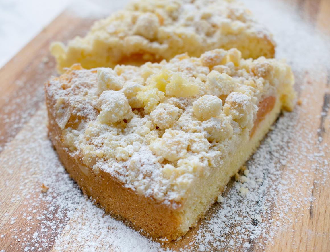 Aprikosenkuchen vom Blech