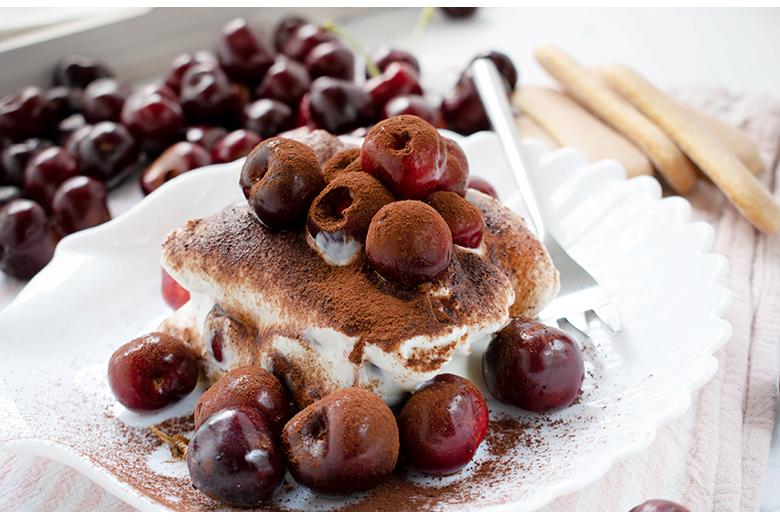 Tiramisu mit Kirschen