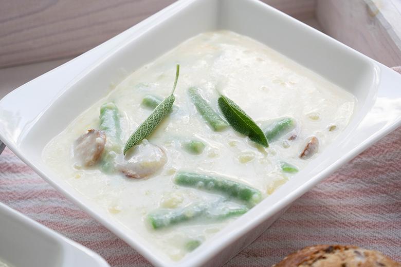 Bohnensuppe mit Kartoffeln