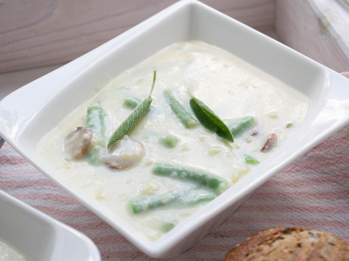 Bohnensuppe mit Kartoffeln