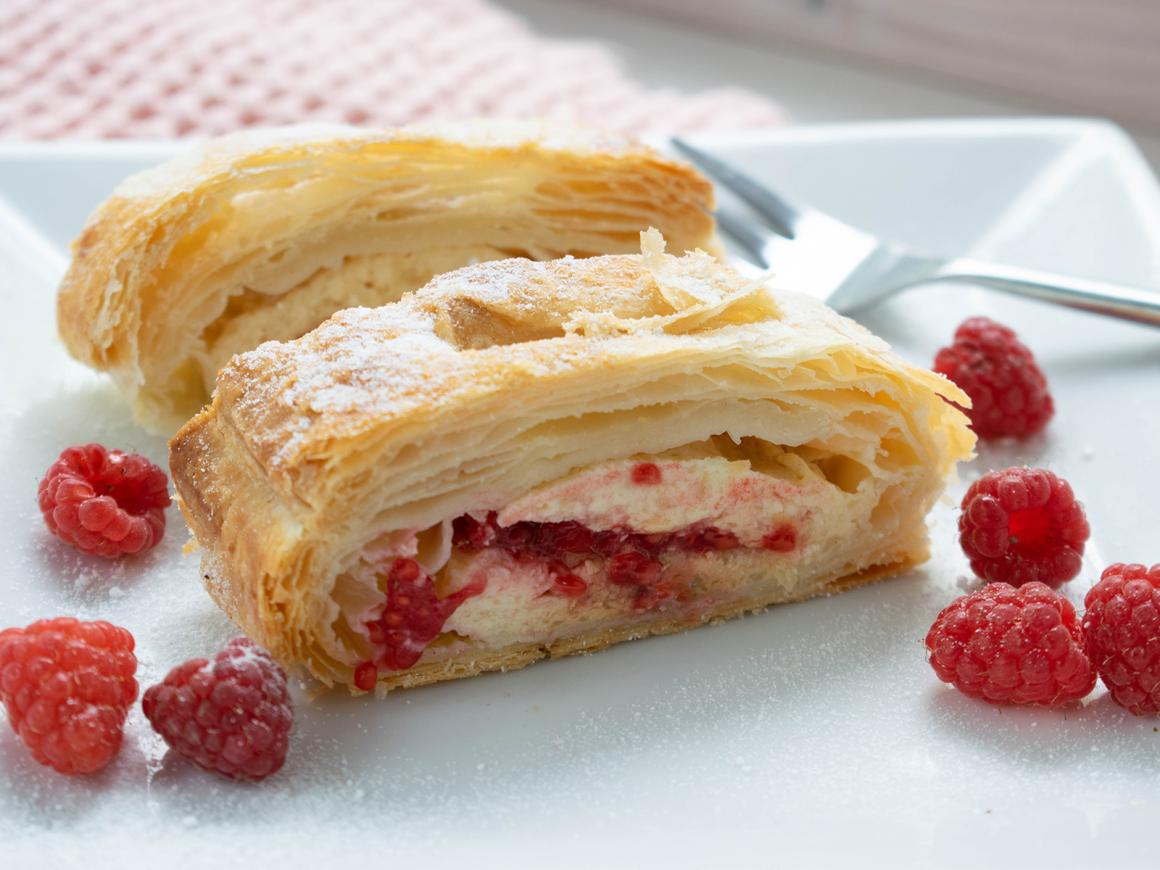 Quarkstrudel mit Himbeeren