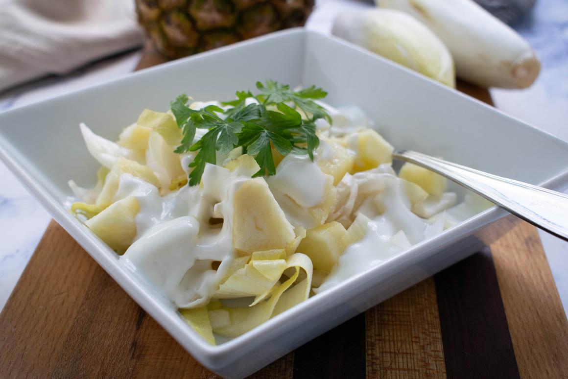 Chicoree-Ananas-Salat