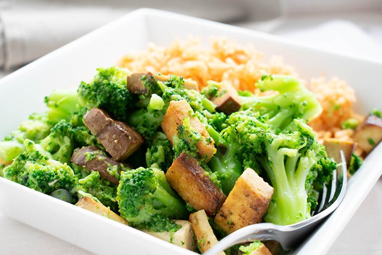 Tofu mit Thai-Brokkoli