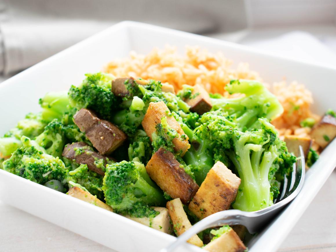 Tofu mit Thai-Brokkoli