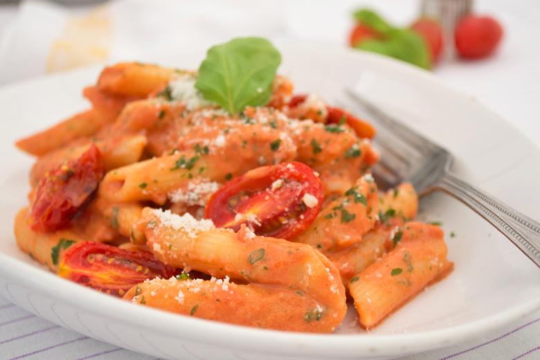 Tortellini mit Käsesauce - Rezept