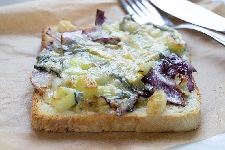 Toast mit Roquefort