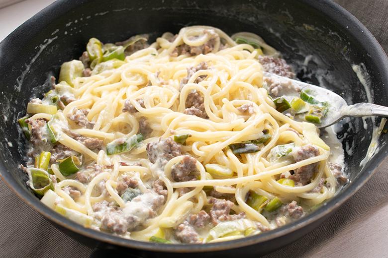 One Pot - Pasta mit vegetarischem Hack