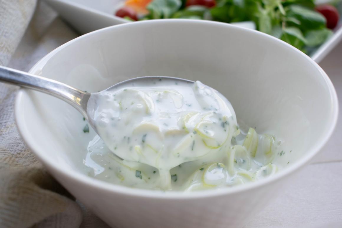 Joghurt-Salatsauce