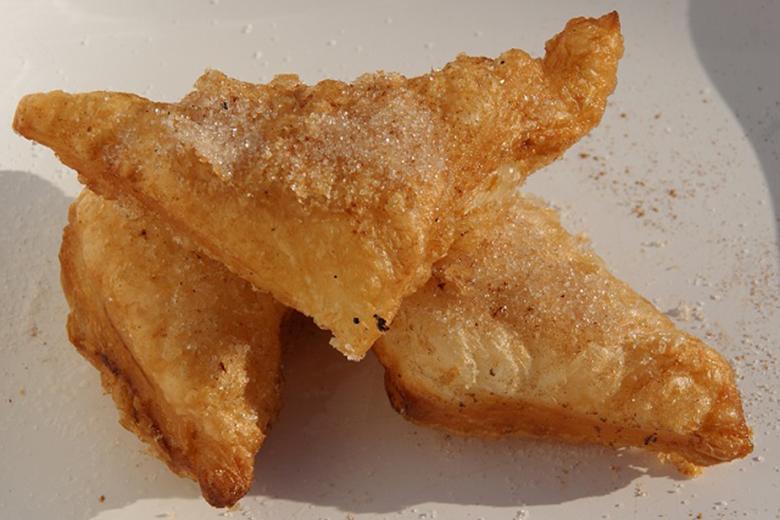 Zigerkrapfen mit Konfitüre