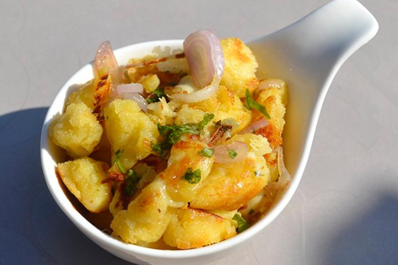 Käse Schmarren mit Schalotten