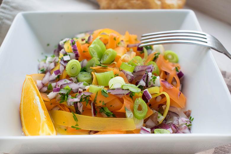 Lauwarmer Rüeblisalat