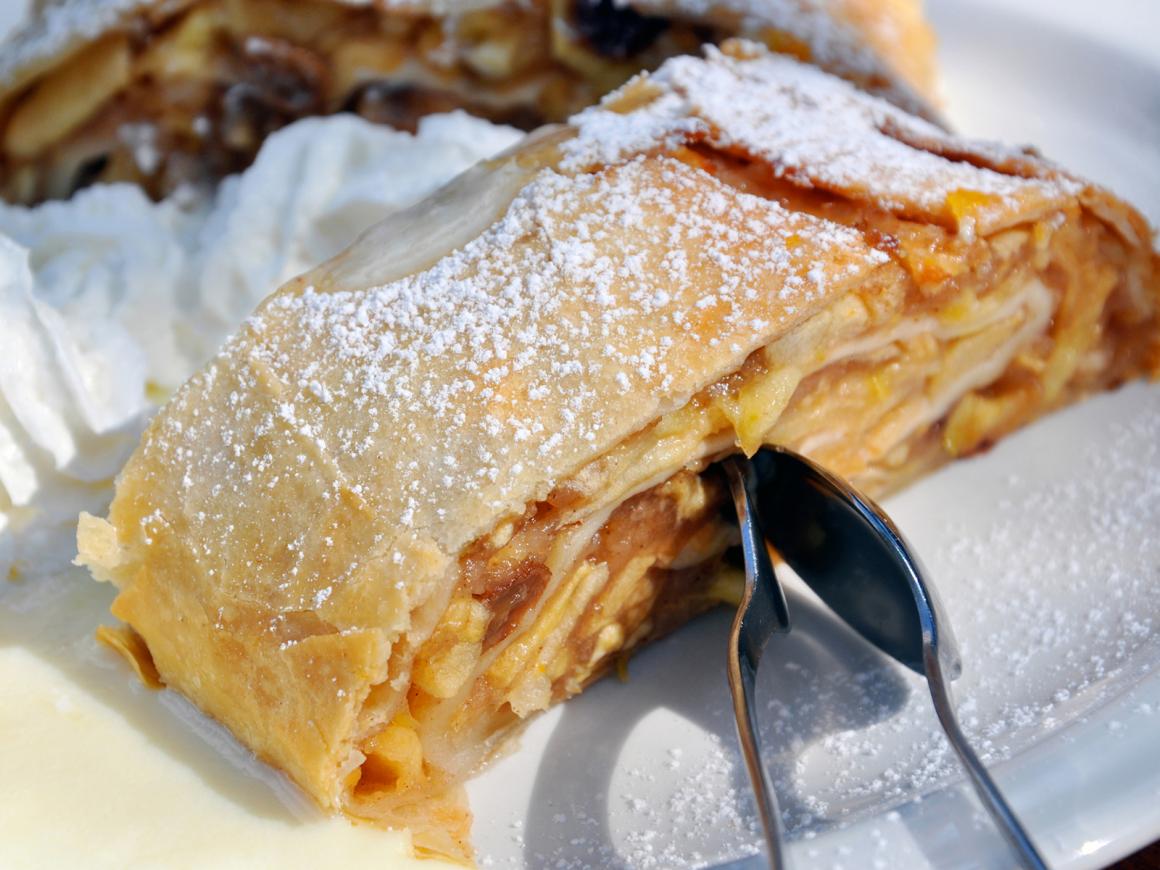 Apfelstrudel