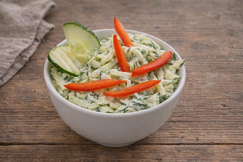 Gurken-Zucchetti-Salat