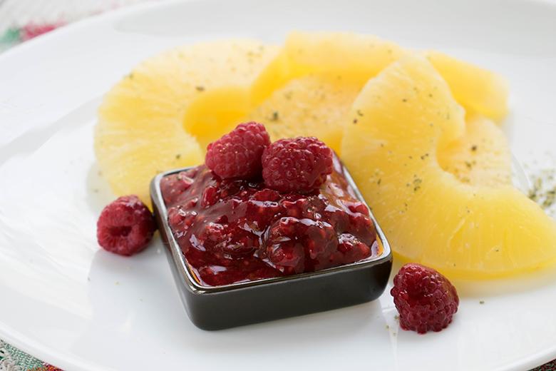 Ananas Pommes-frites mit Himbeer-Ketchup