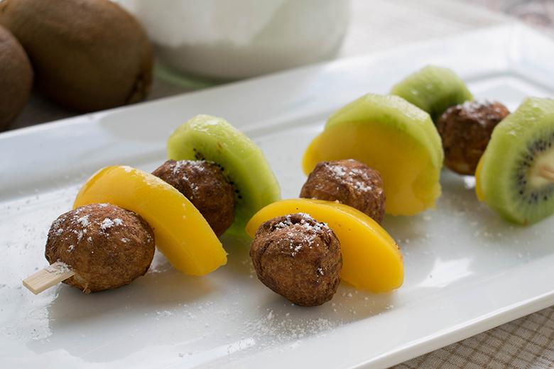 Käse-Fruchtspiessli