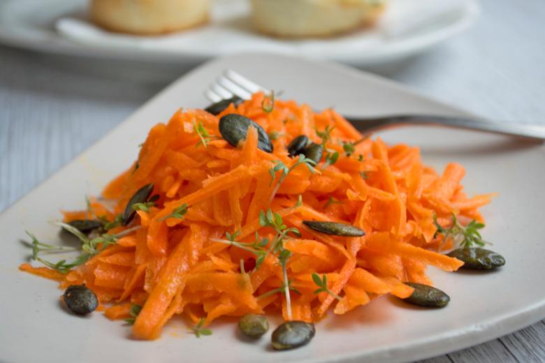 Rüeblisalat mit Kresse
