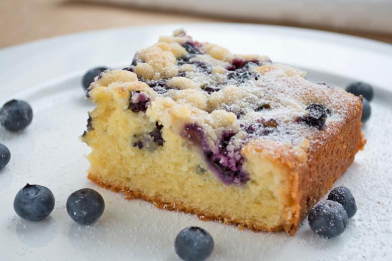 Beerenkuchen mit Teig-Streusel