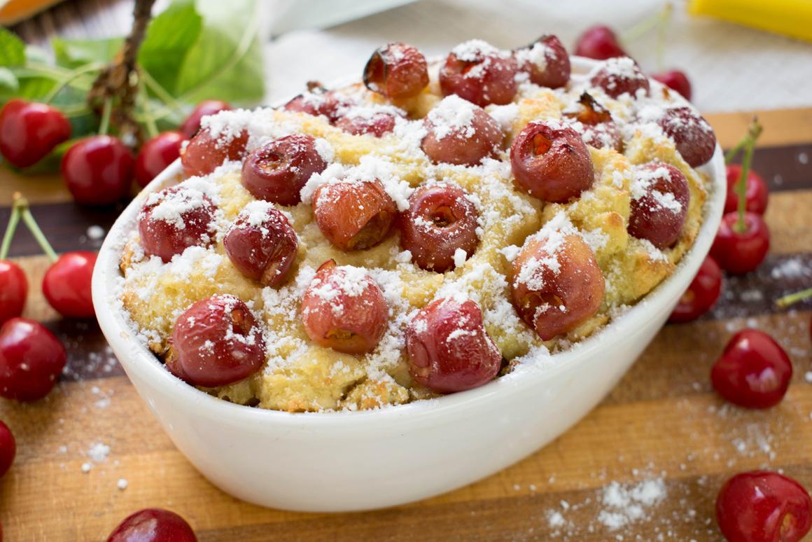 Kirschauflauf mit Brot