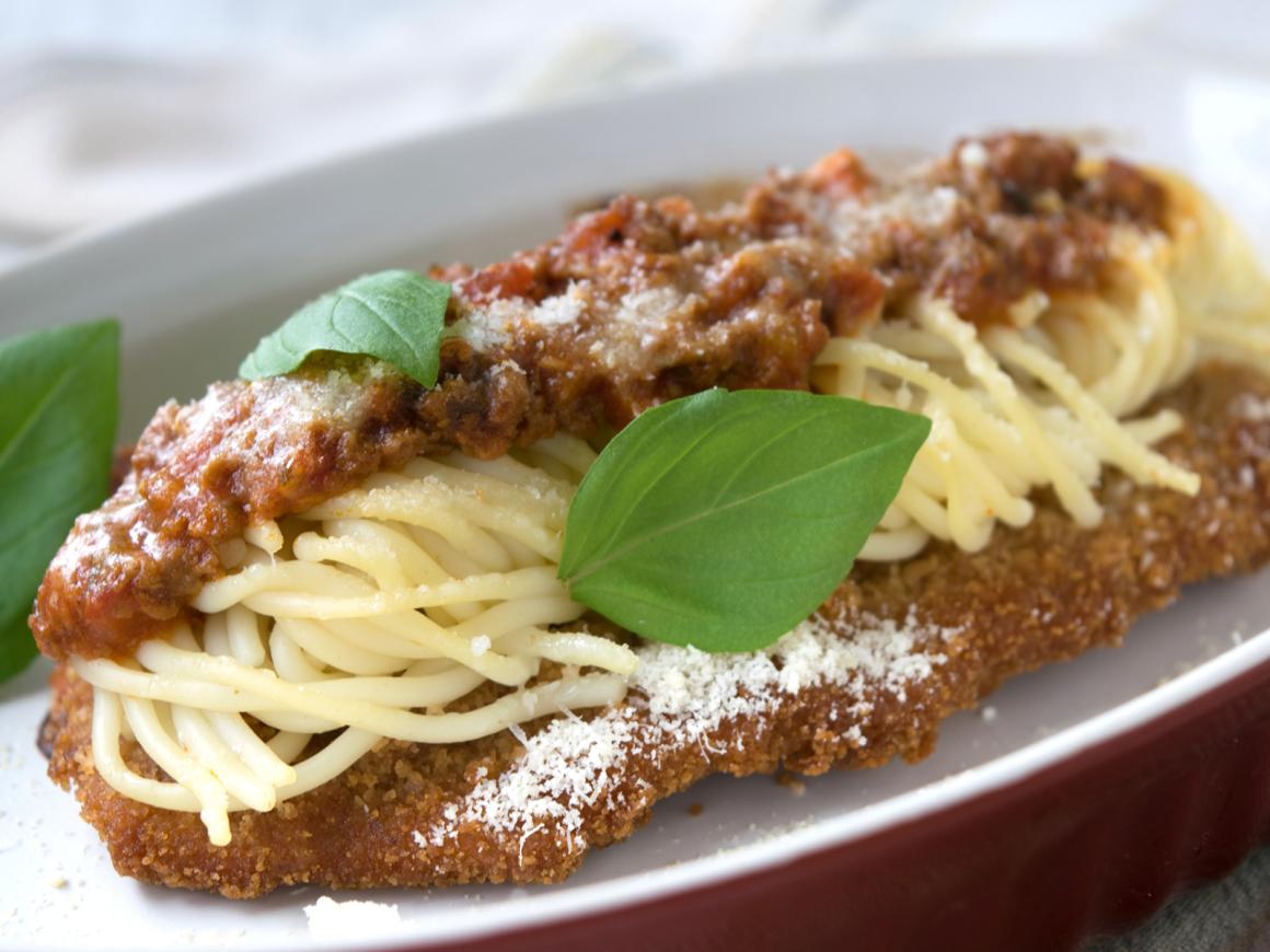 Schnitzel Bolognese