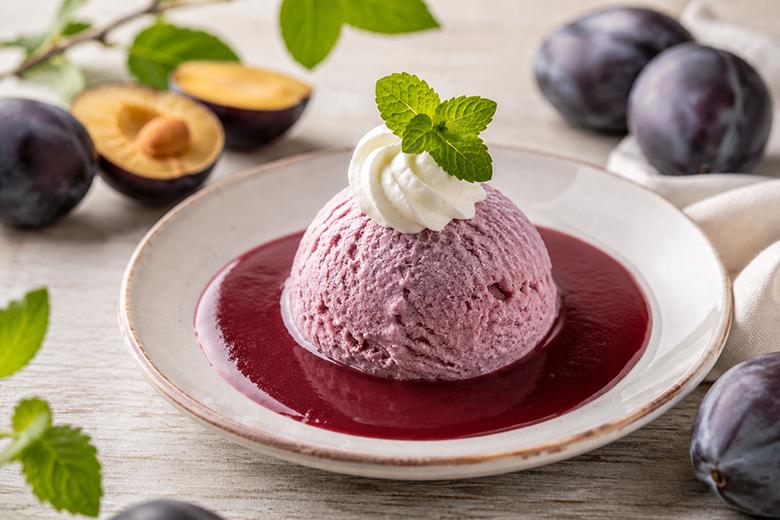 Feines Zwetschgen-Mousse ohne Gelatine
