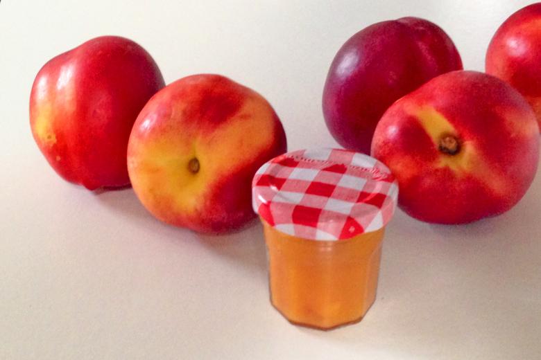 Nektarinen-Mango-Konfitüre