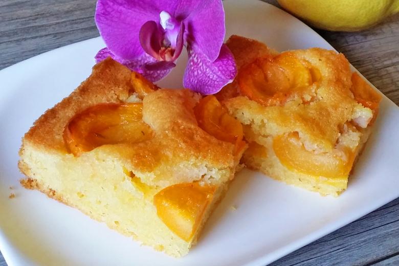Aprikosencake