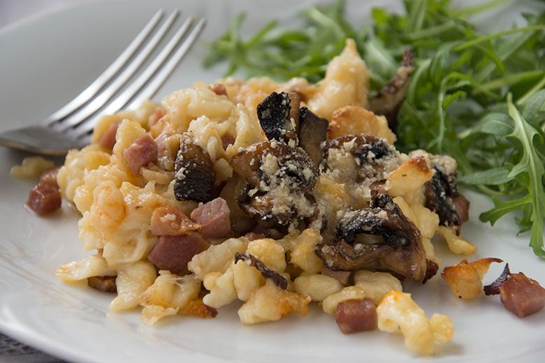 Käse-Spätzli mit Pilzen