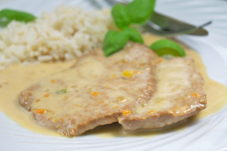 Schweinsrahmschnitzel