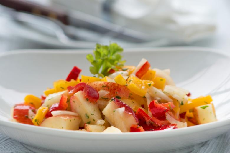 Pfirsich-Peperoni-Salat