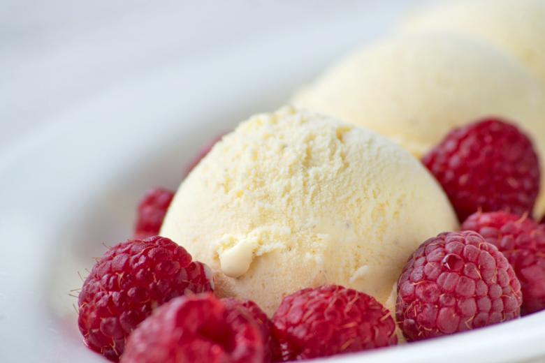 Vanille-Eis mit Mascarpone