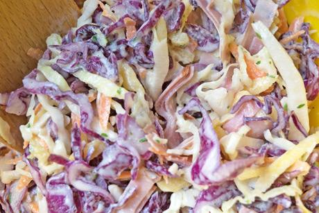 Bunter Kabis-Wurst-Salat
