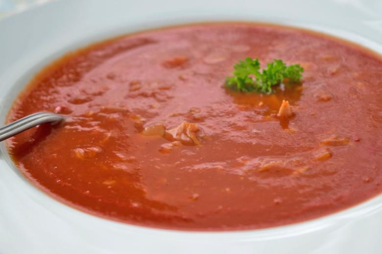 Thunfisch-Tomatensuppe